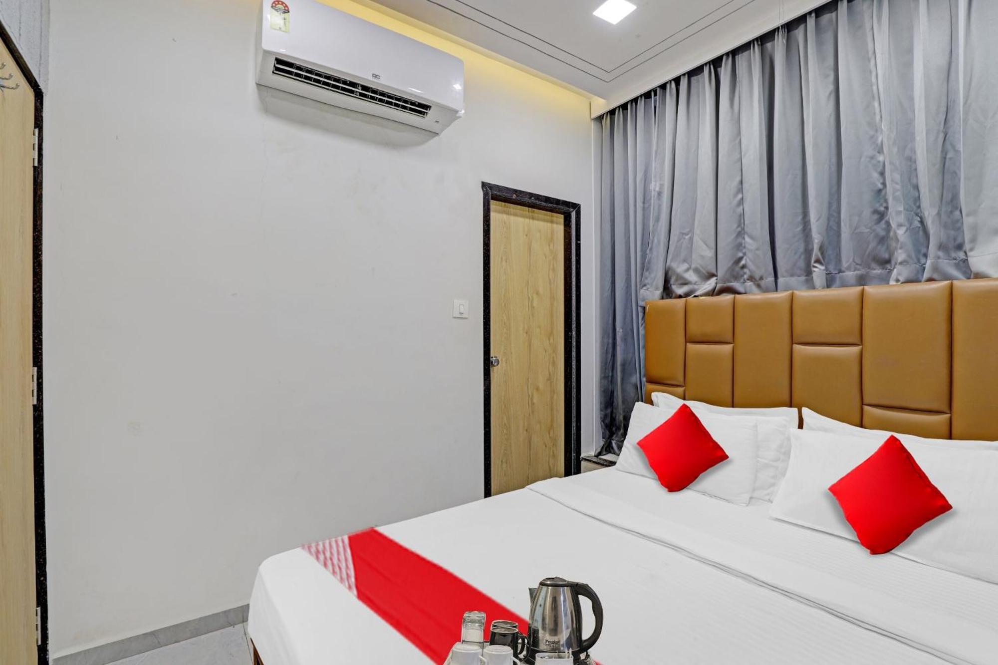 Hotel O Royal Orbit Surat Ngoại thất bức ảnh