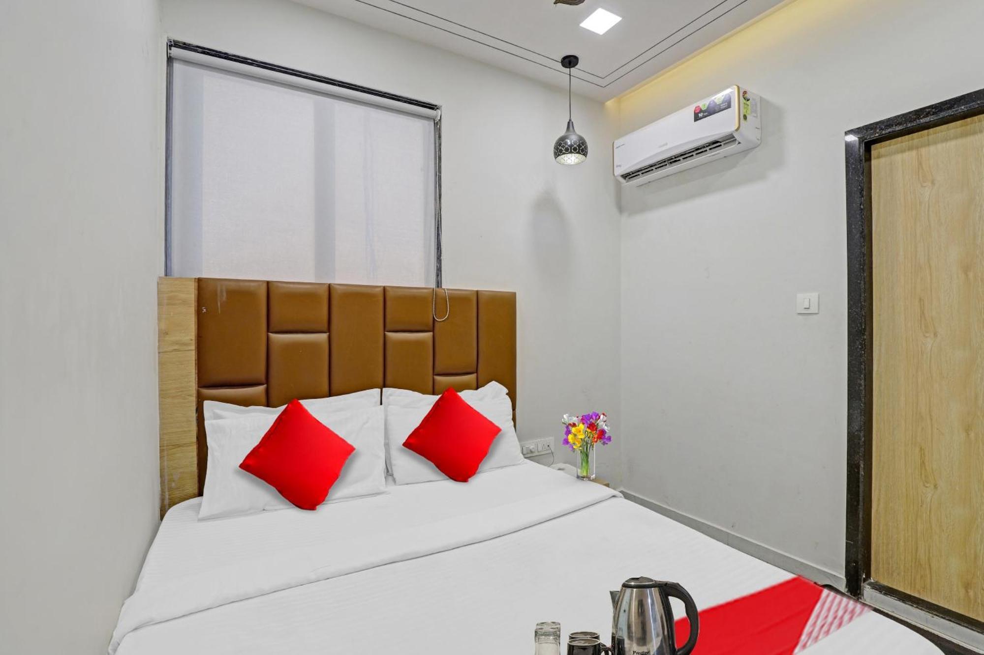 Hotel O Royal Orbit Surat Ngoại thất bức ảnh