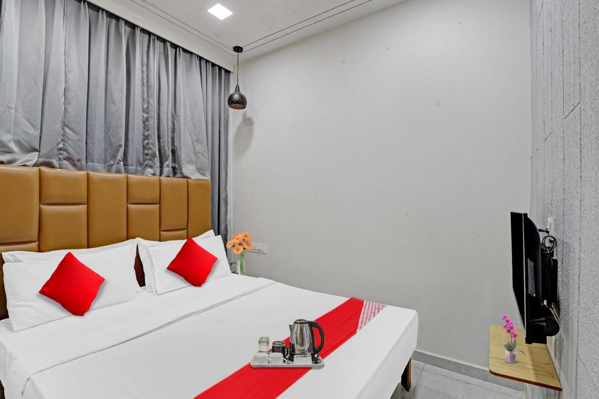 Hotel O Royal Orbit Surat Ngoại thất bức ảnh