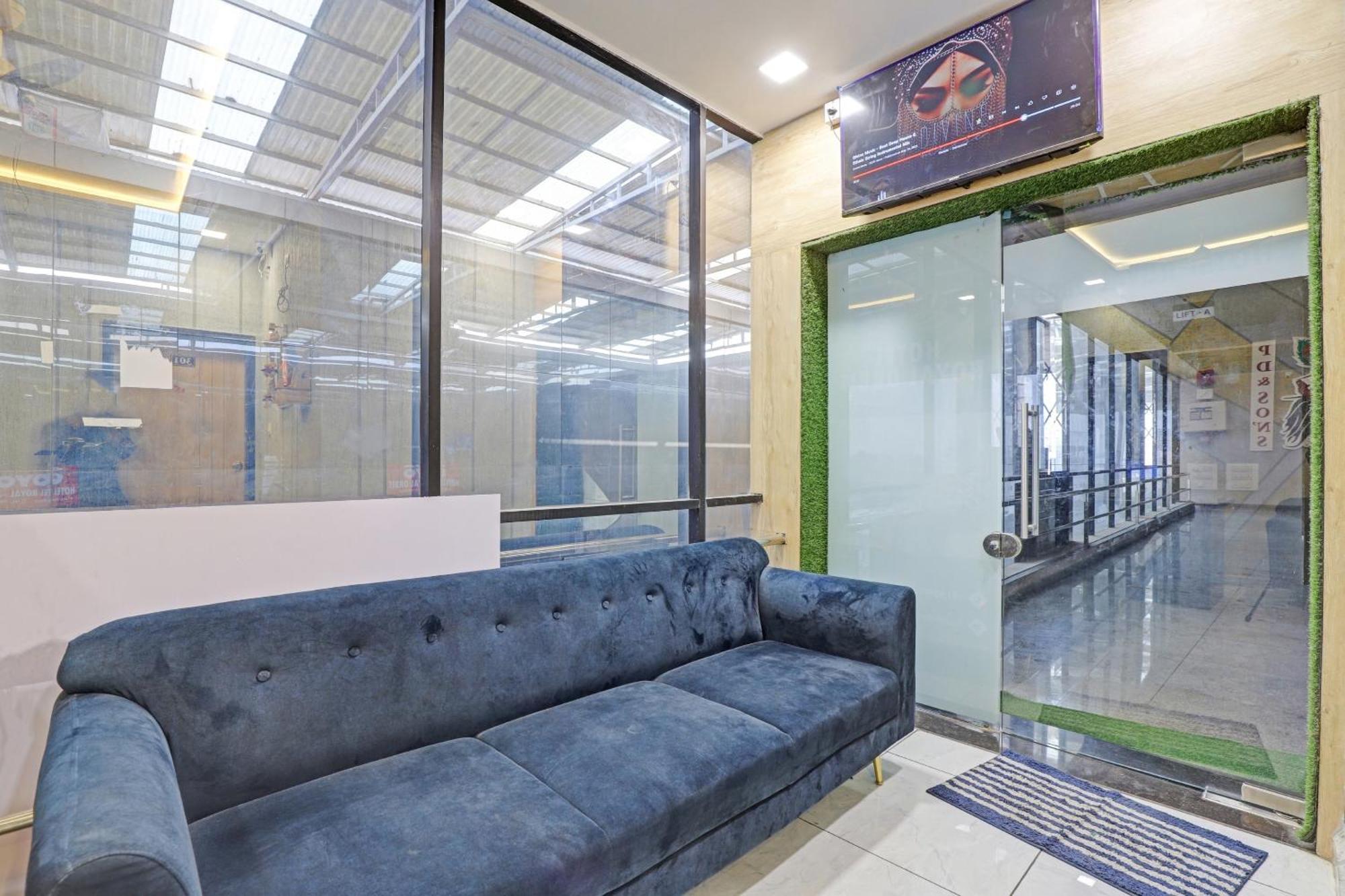 Hotel O Royal Orbit Surat Ngoại thất bức ảnh